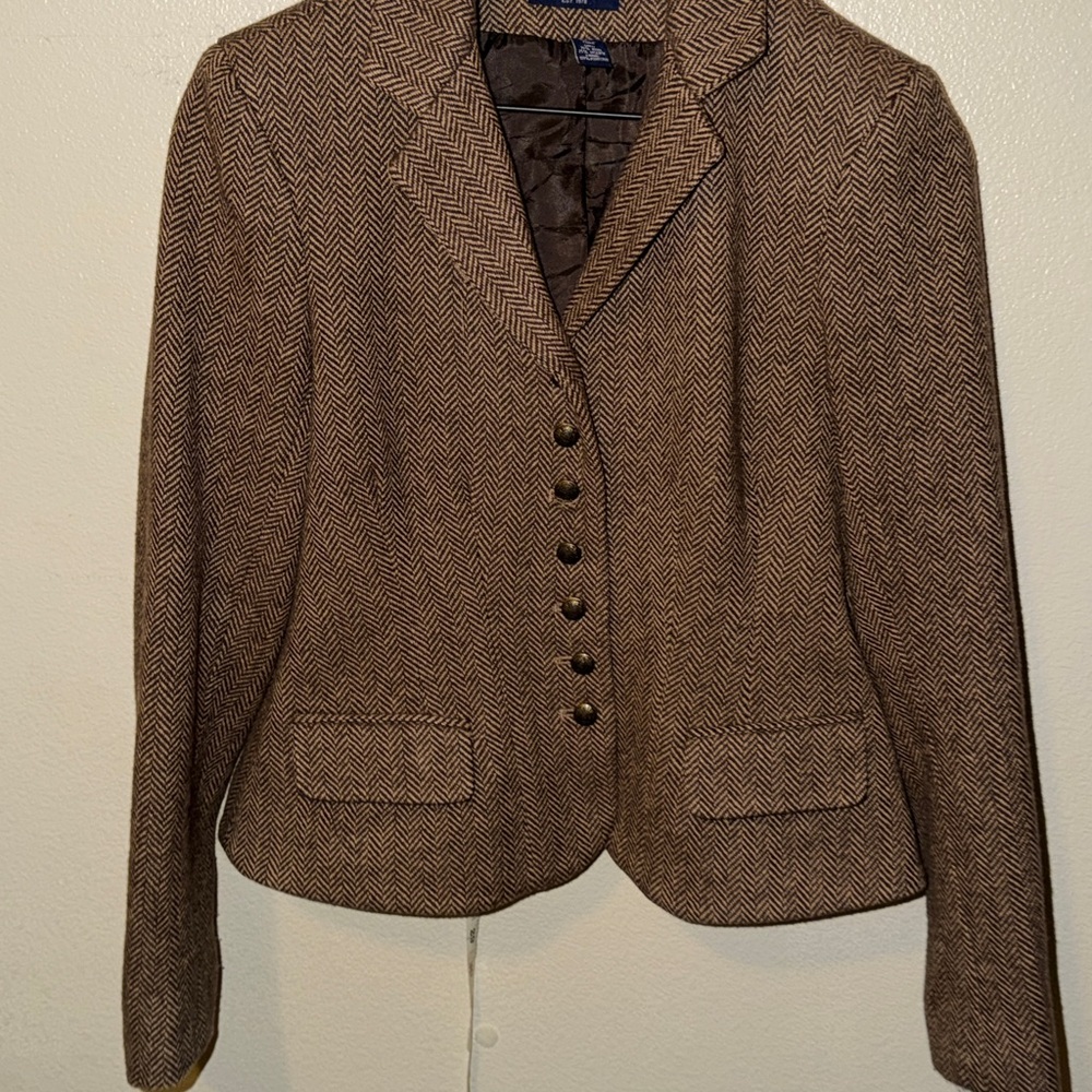 CHAPS Brown Herringbone Wool Blend Blazer with Crest Buttons size Small - Picture 5 of 6
